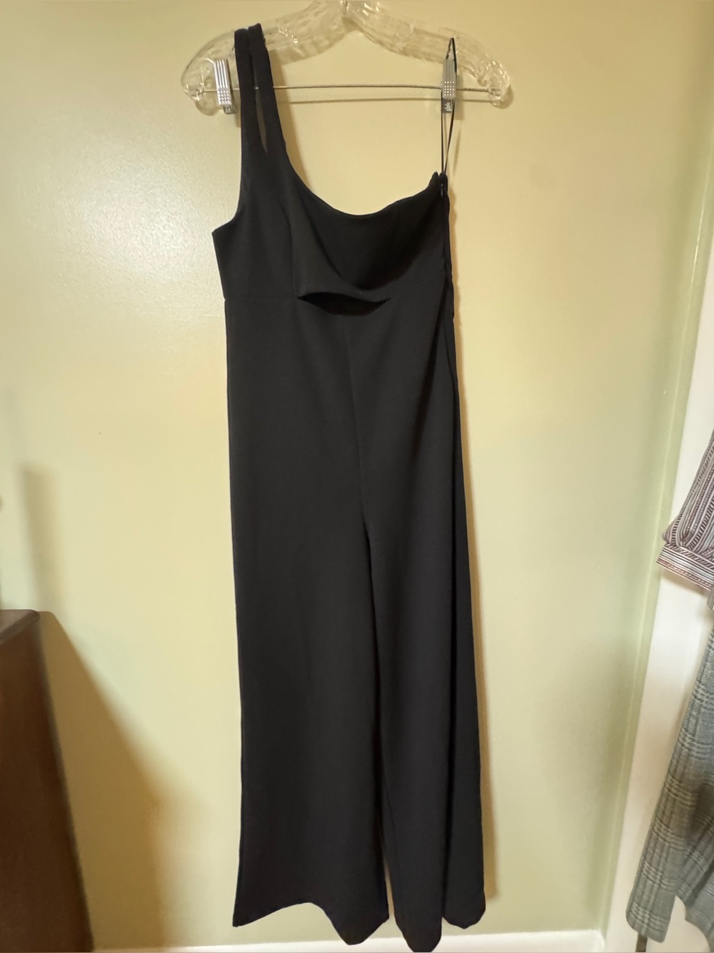 Olia Vici Brayden One shoulder jumpsuit